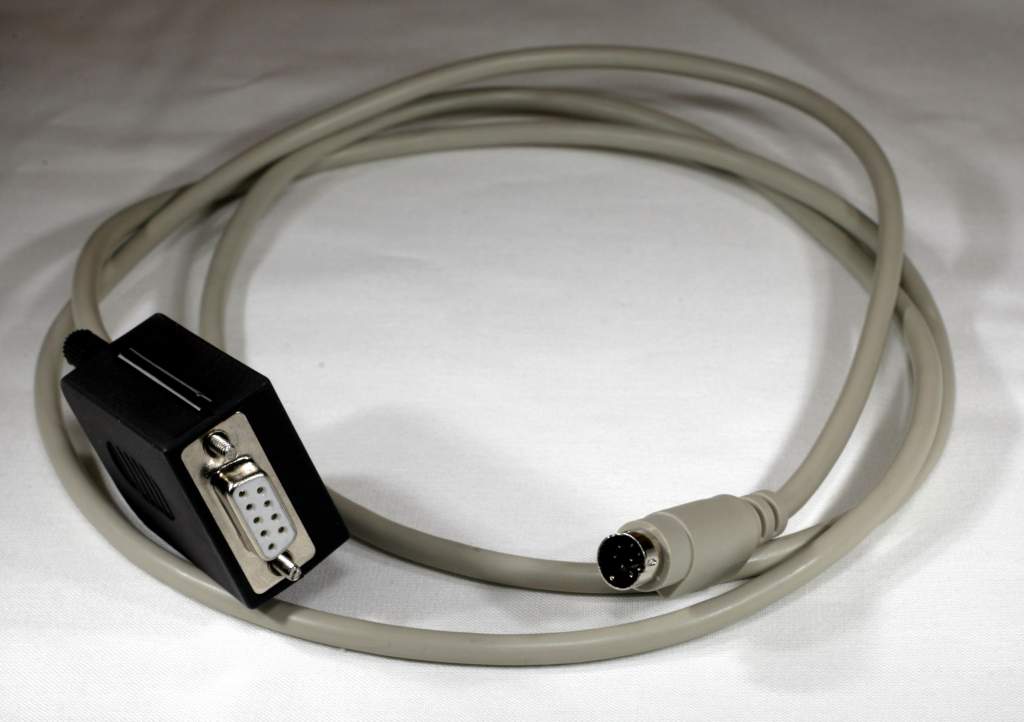 MiniDin8-M DB9-F Tripp Lite 73-1025 Cable (Prototype)